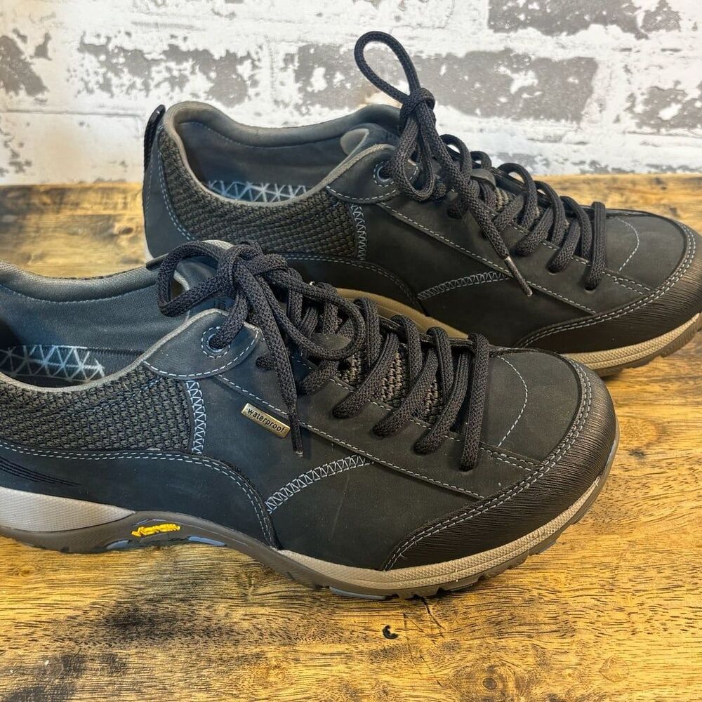 NWOB Dansko Paisley Navy nubuck Milled waterproof sneaker women size 9
